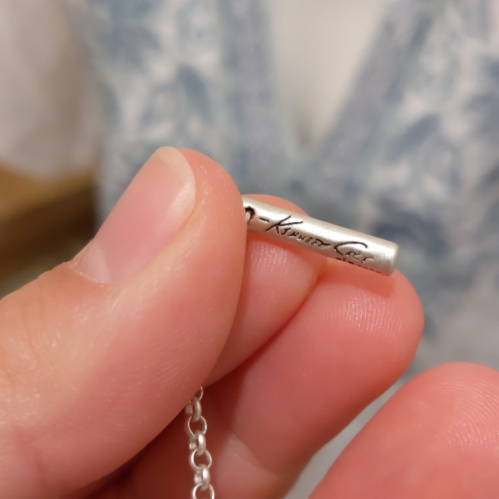 Kenneth Cole NY Necklace EUC - Picture 5 of 5